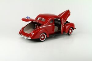 Motormax 1940 Ford Deluxe 1:18 ölçek model araba