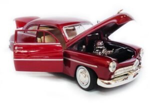 Motormax 1949 Mercury Coupe 1.24 diecast model araba