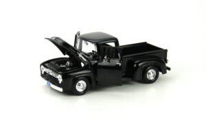 Motormax 1:24 1956 Ford F-100 Pickup Diecast Model Araba