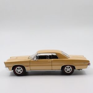 Welly 1965 Pontiac GTO 1:24 diecast model araba