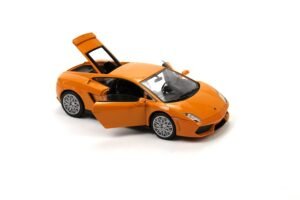 Motormax Lamborghini LP560-4 1:24 Ölçek Diecast Model Araba