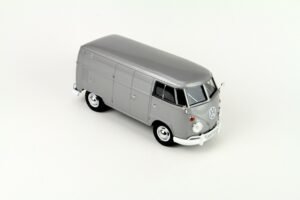 Volkswagen T1 delivery van 1:24 motormax diecast model araba