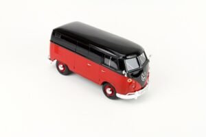 Volkswagen T1 delivery van 1:24 motormax diecast model araba