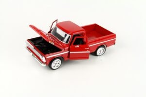 Motormax 1969 Ford F-100 Pickup 1:24 koleksiyonluk model araba