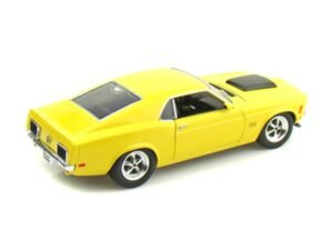 Motormax 1:24 1970 Ford Mustang Boss 429 diecast model araba
