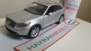 Maisto Infiniti FX45 1:24 ölçek diecast metal model araba