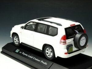 Toyota Land Cruiser Prado 1:24 ölçek Cararama diecast metal model araba