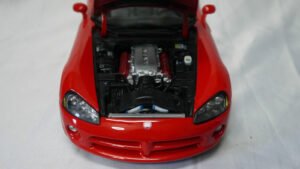 Maisto 1:18 2003 Dodge Viper SRT-10 diecast model araba