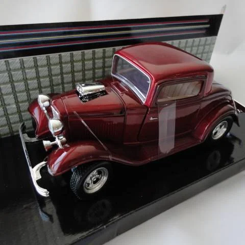 Motormax 1932 Ford Coupe 1:24 ölçek diecast model araba