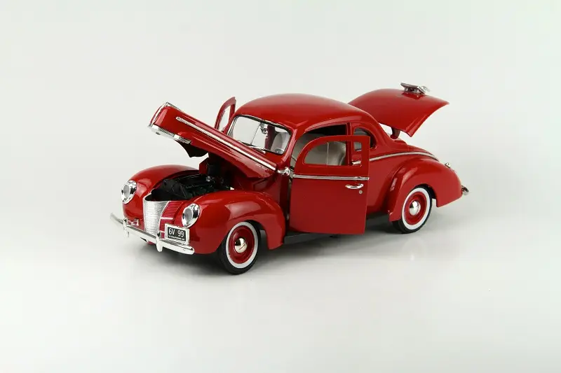 Motormax 1940 Ford Deluxe 1:18 ölçek model araba