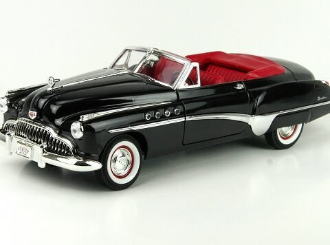 1949 Buick Roadmaster 1:18 Diecast Model Araba