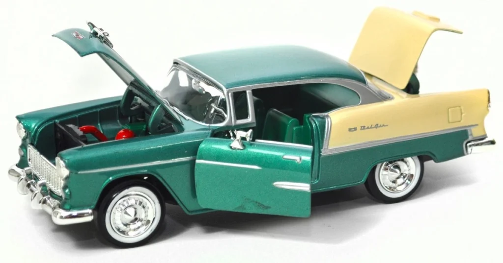 Motormax 1955 Chevy bel air 1:24 diecast model araba