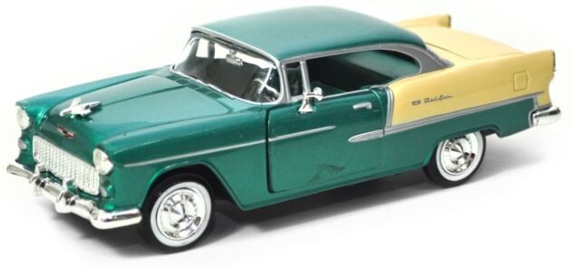 Motormax 1955 Chevy bel air 1:24 diecast model araba