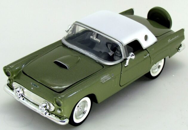Motormax 1956 Ford thunderbird 1:24 diecast model araba | Hayran Model