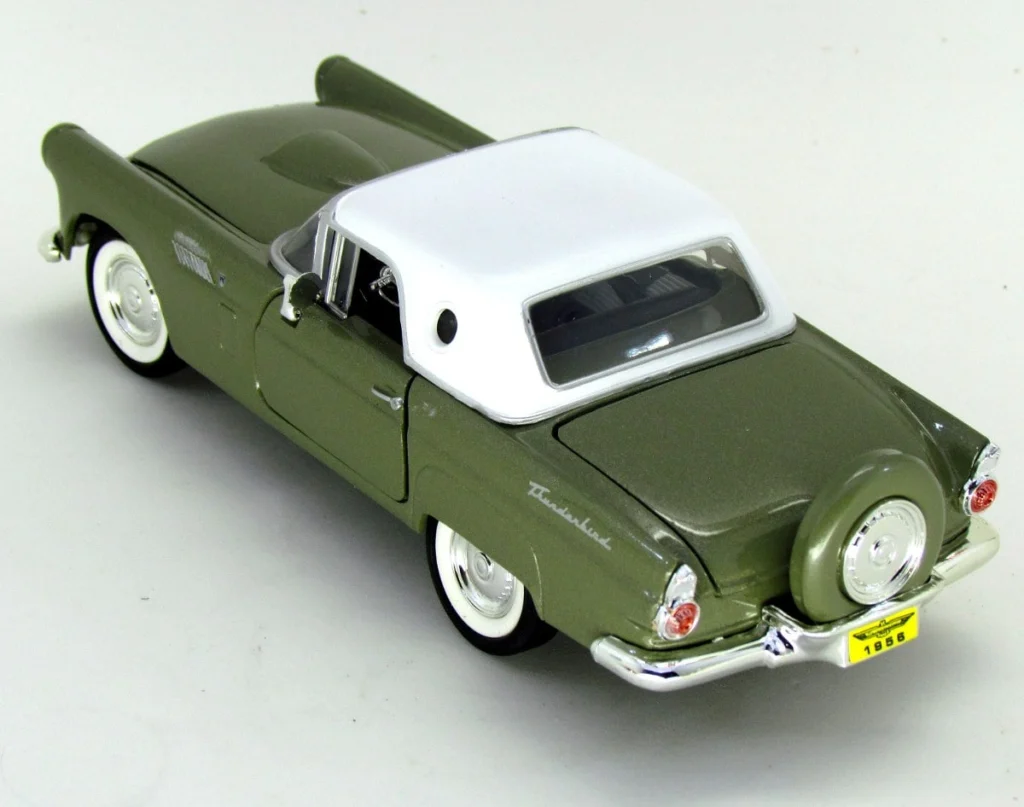 Motormax 1956 Ford thunderbird 1:24 diecast model araba | Hayran Model