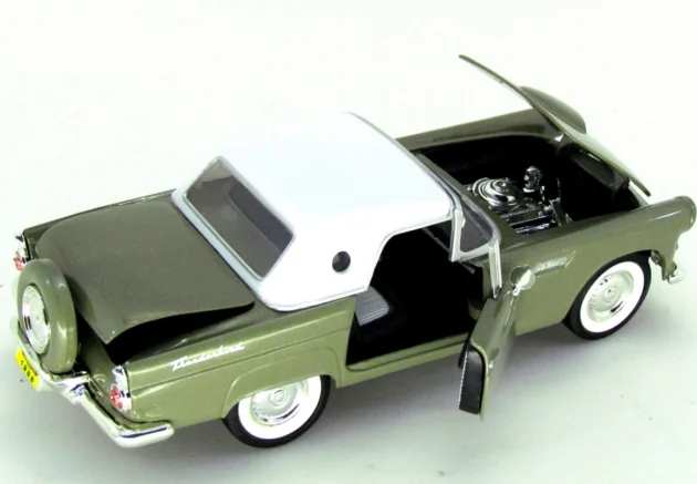Motormax 1956 Ford thunderbird 1:24 diecast model araba | Hayran Model