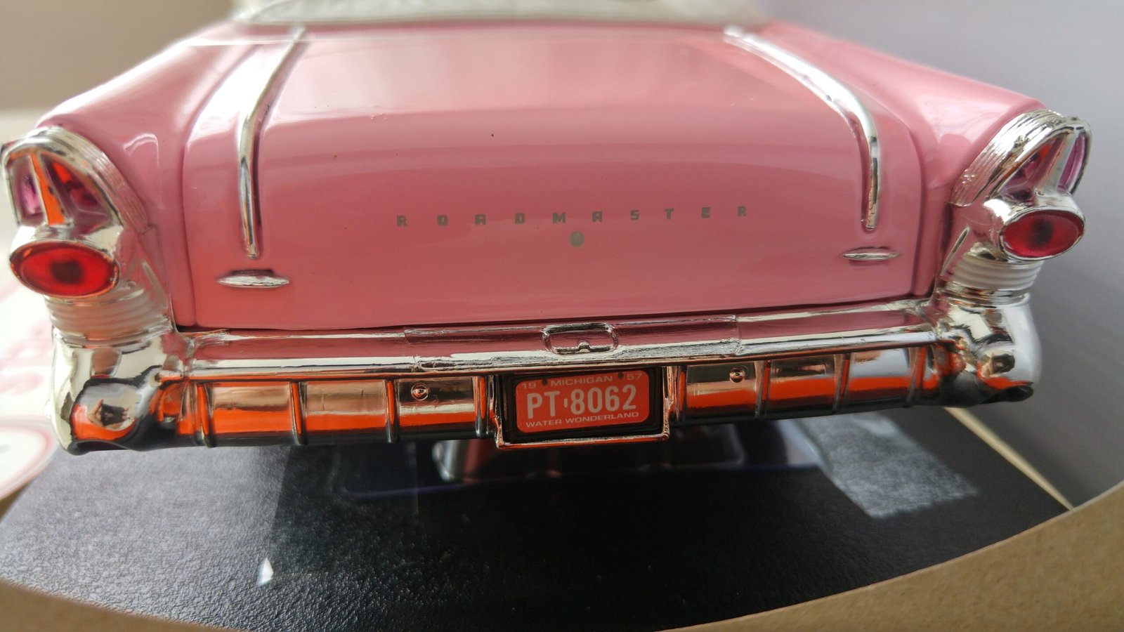 Motormax 1:18 Ölçek 1957 Buick Roadmaster Diecast Metal Model Araba