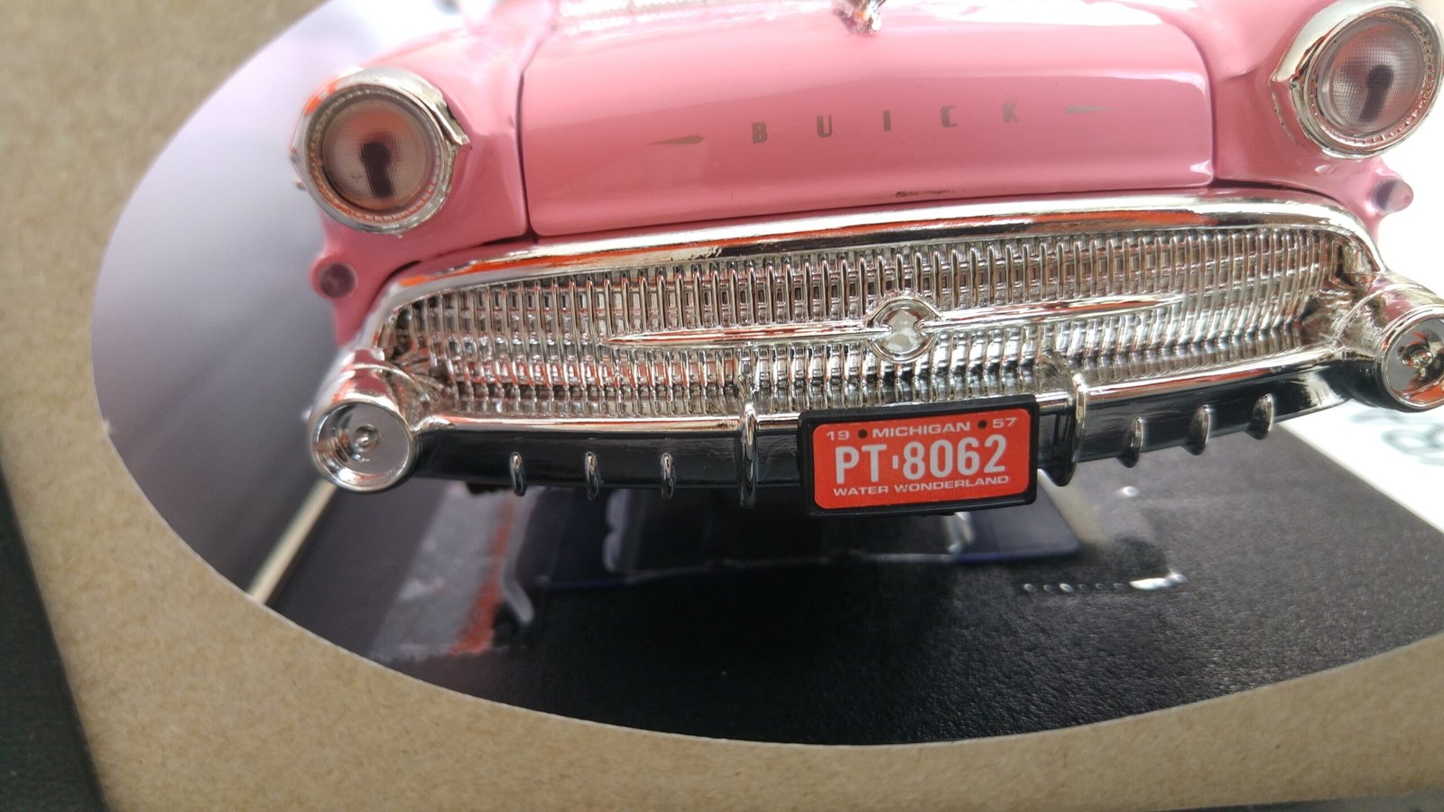 Motormax 1:18 Ölçek 1957 Buick Roadmaster Diecast Metal Model Araba