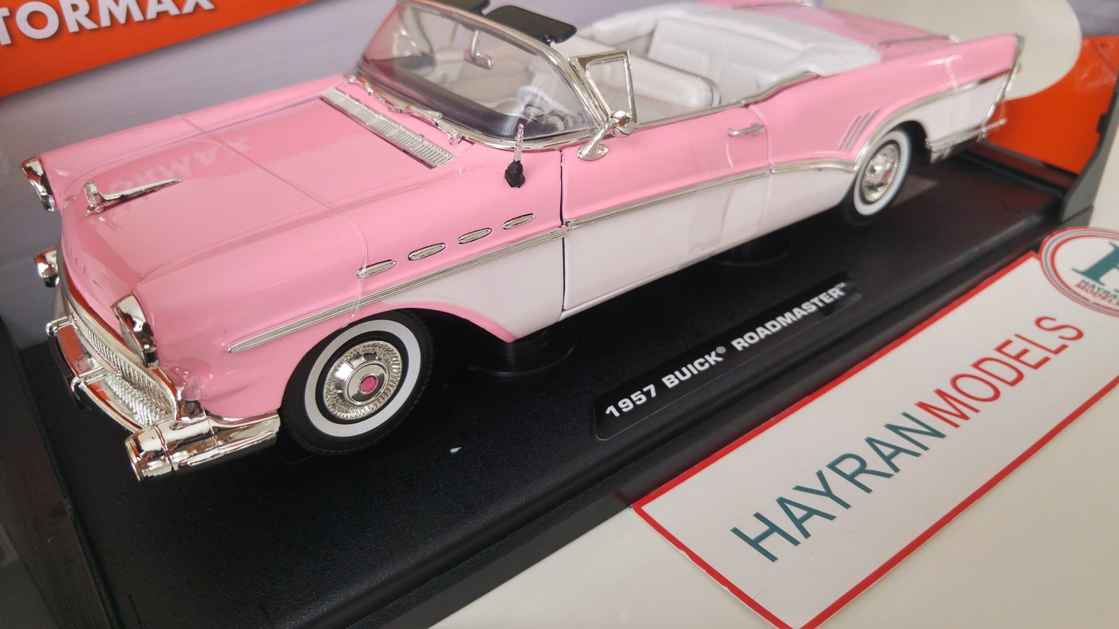 Motormax 1:18 Ölçek 1957 Buick Roadmaster Diecast Metal Model Araba