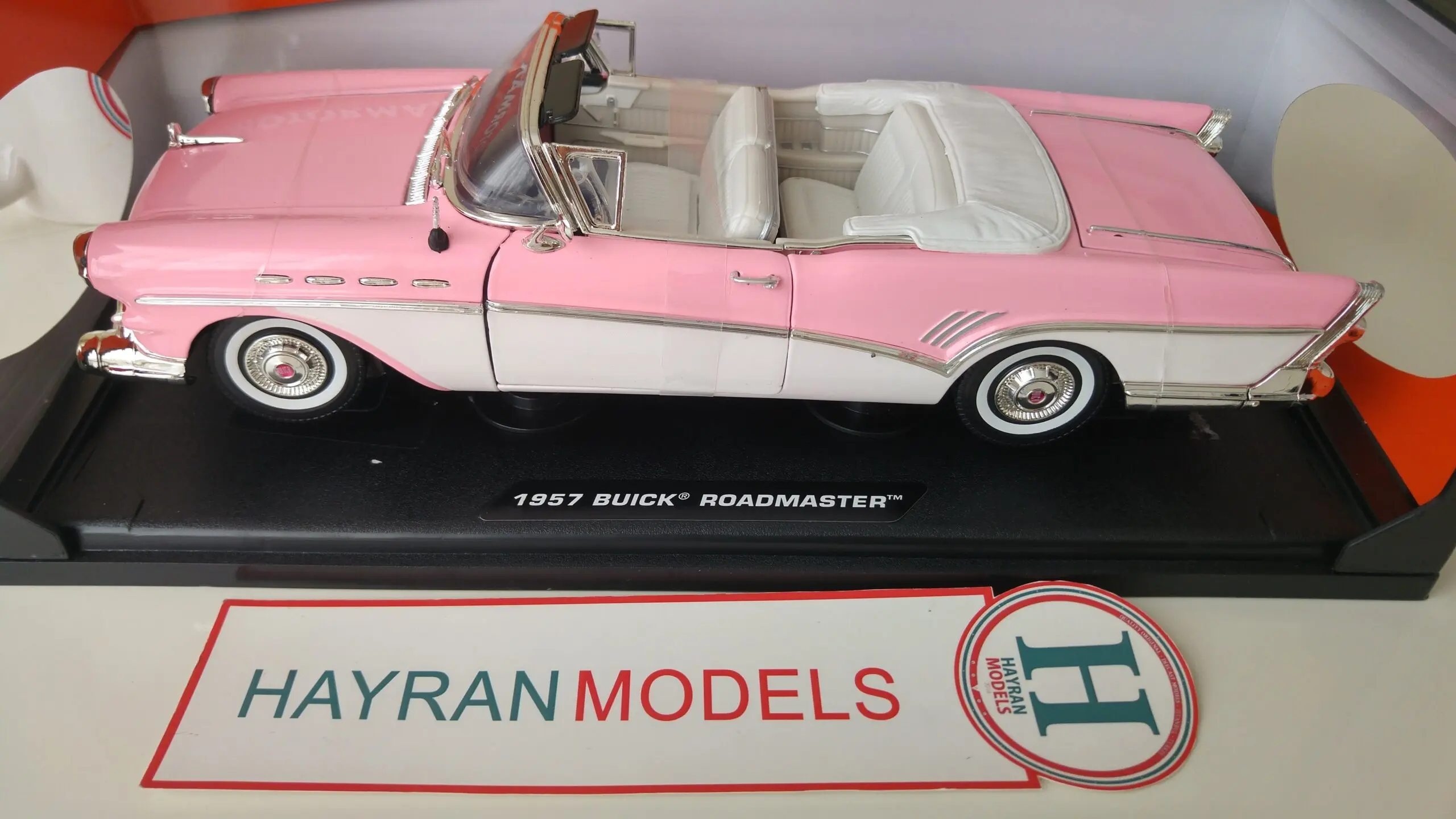 Motormax 1:18 Ölçek 1957 Buick Roadmaster Diecast Metal Model Araba