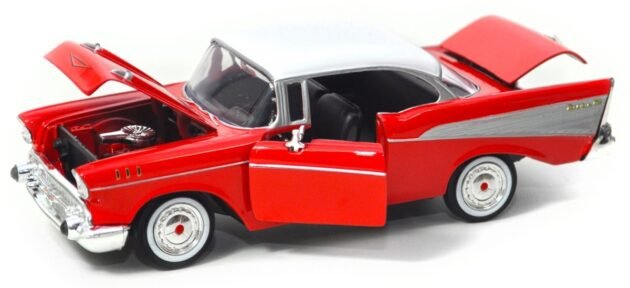 Motormax 1957 Chevrolet Chevy Bel Air 1:24 diecast model araba
