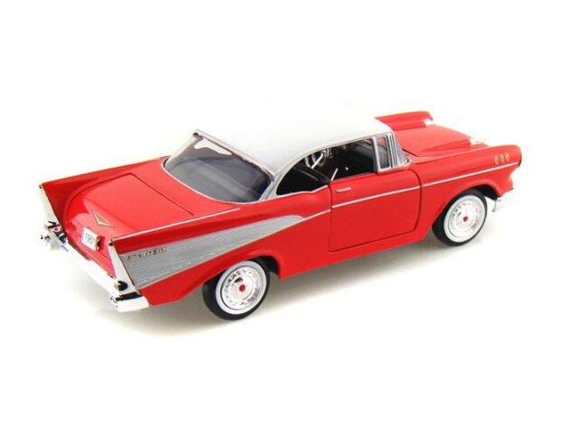 Motormax 1957 Chevrolet Chevy Bel Air 1:24 diecast model araba