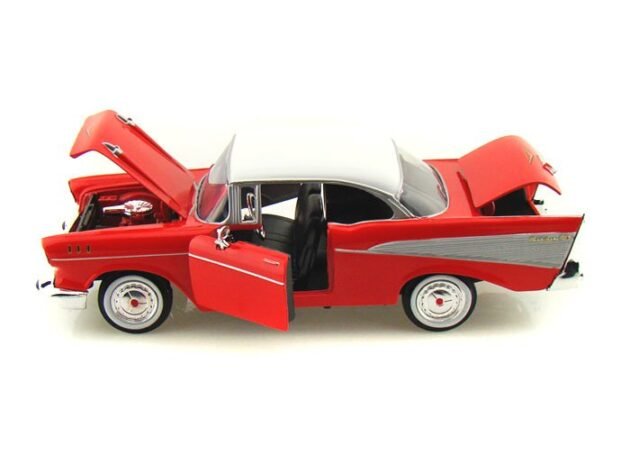 Motormax 1957 Chevrolet Chevy Bel Air 1:24 diecast model araba