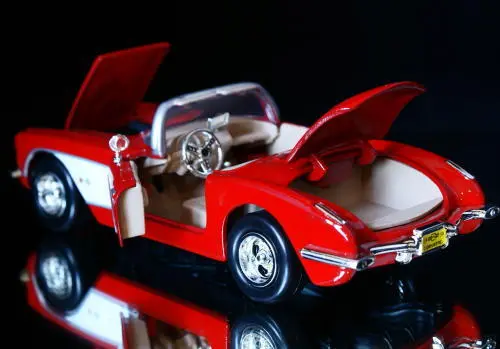 1959 Corvette Diecast Motormax 1:24 Ölçek Maket Araba - Görsel 2