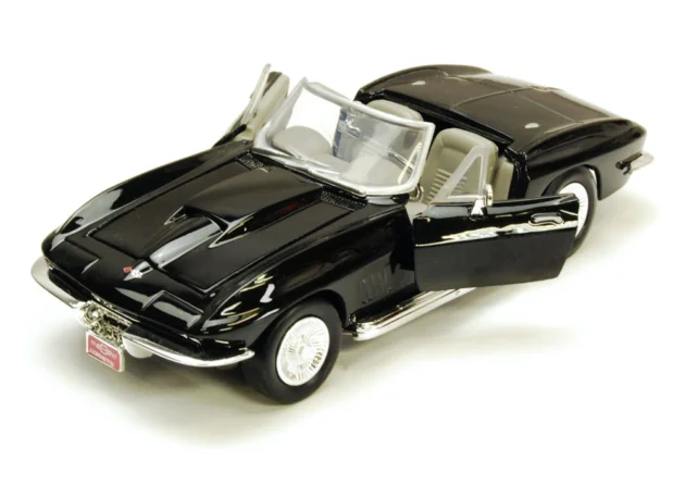 Motormax 1967 Corvette 1:24 diecast model araba