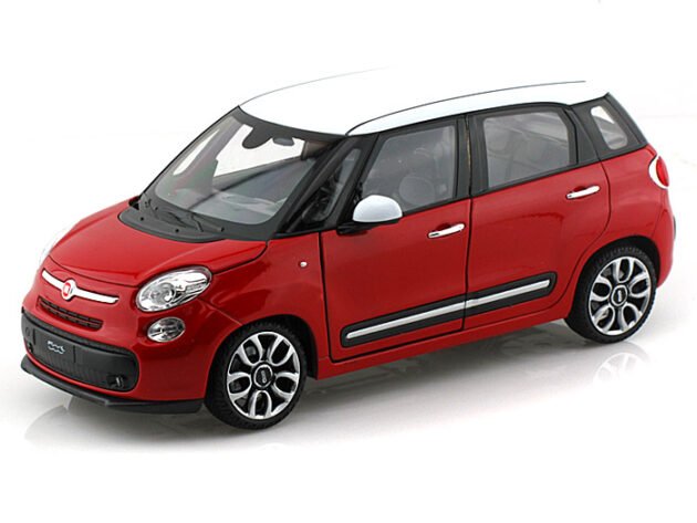 Welly 2013 Fiat 500L 1:24 Ölçek Diecast Model Araba