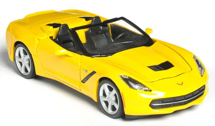 Maisto 2014 Corvette Stingray Convertible 1:24 diecast model araba