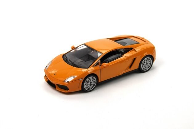 Motormax Lamborghini LP560-4 1:24 Ölçek Diecast Model Araba