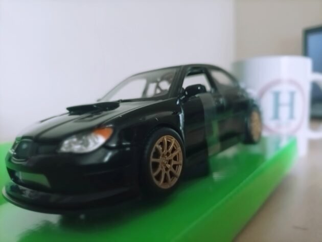 Welly Subaru Impreza WRX STI 1:24 ölçek diecast model araba