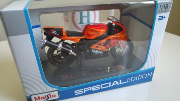 Maisto YAMAHA YZF-R7 1:18 Ölçek Diecast Model Motosiklet