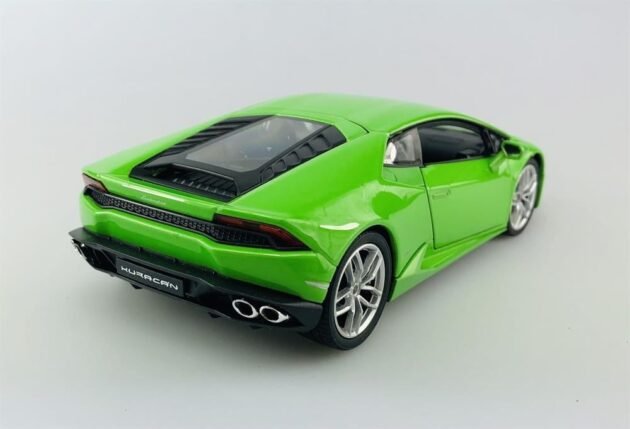 Welly 1:24 Lamborghini Huracán Coupé Diecast Model Araba