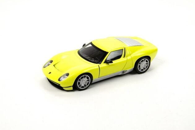 Motormax Lamborghini Miura Concept 1:24 diecast model araba