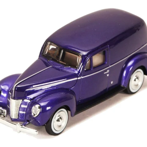 Motormax 1:24 1940 Ford Sedan Delivery Diecast Model Araba