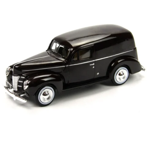 Motormax 1:24 1940 Ford Sedan Delivery Diecast Model Araba