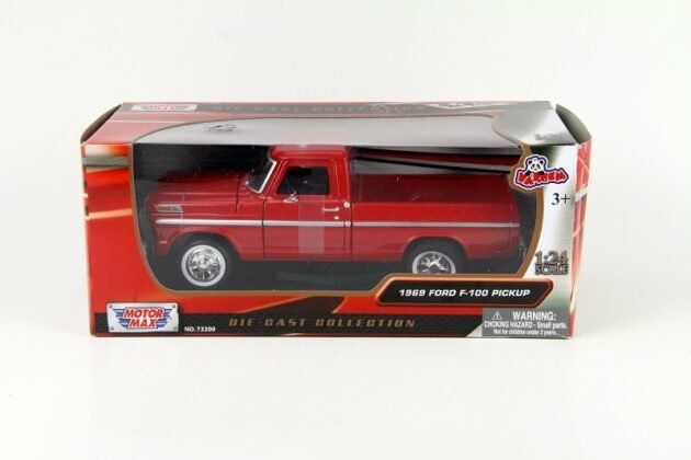 Motormax 1969 Ford F-100 Pickup 1:24 koleksiyonluk model araba