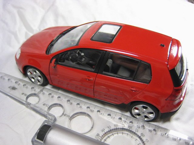 Golf GTI 1:24 ölçek Cararama diecast metal model araba