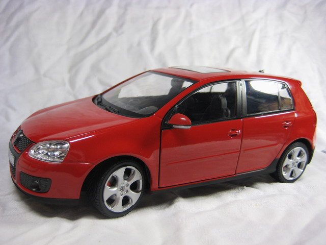 Golf GTI 1:24 ölçek Cararama diecast metal model araba