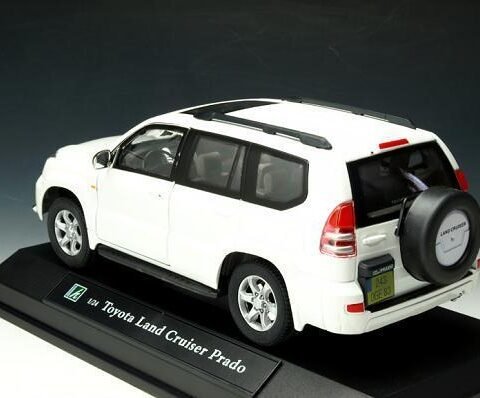 Toyota Land Cruiser Prado 1:24 ölçek Cararama diecast metal model araba