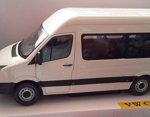 Volkswagen Crafter 1:24 ölçek Cararama diecast metal model araba