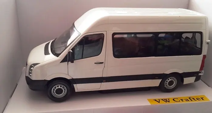 Volkswagen Crafter 1:24 ölçek Cararama diecast metal model araba