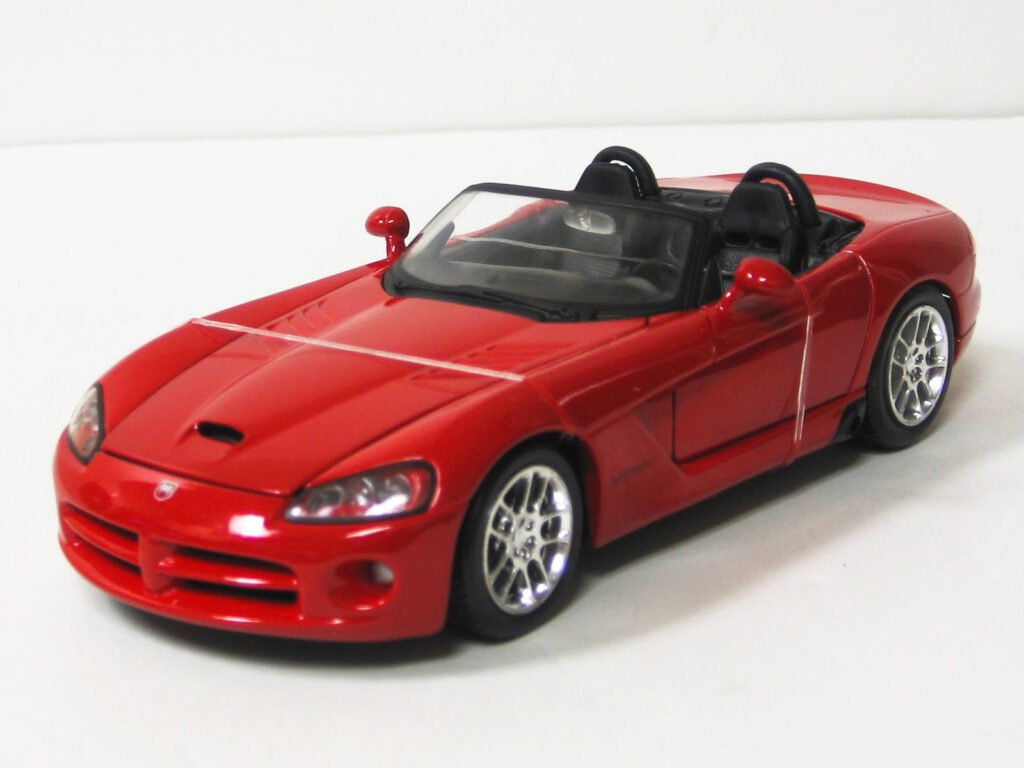 Maisto 1:18 2003 Dodge Viper SRT-10 diecast model araba