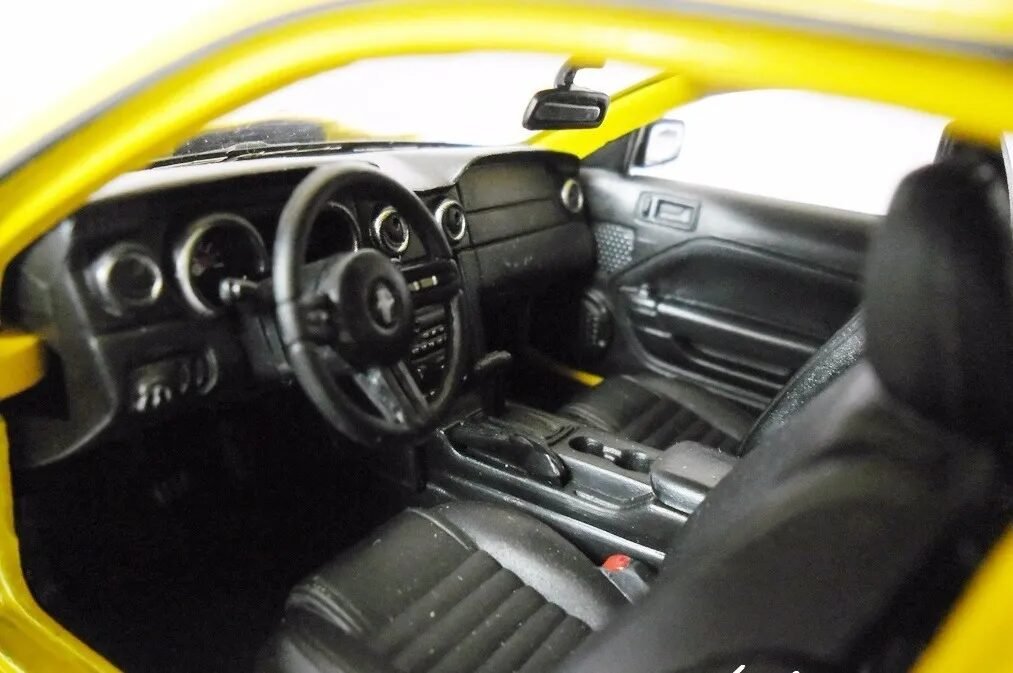 Welly 1:24 2005 Ford Mustang GT NEX Diecast Model Araba - Görsel 5