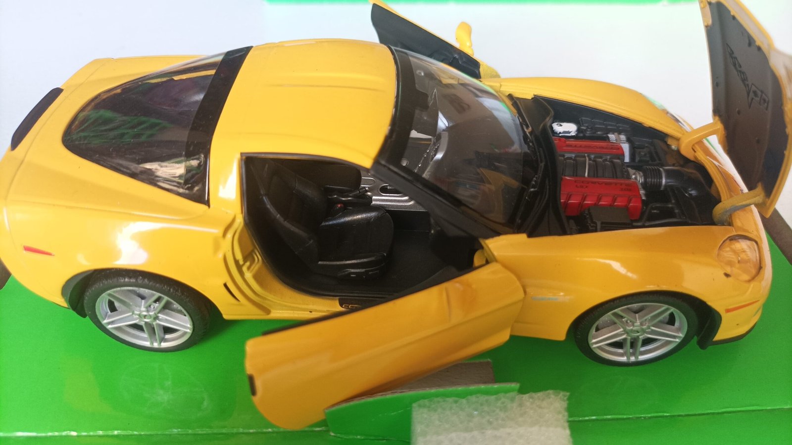 Welly 2007 Chevrolet Corvette Z06 1:24 Ölçek Diecast Metal Maket Araç