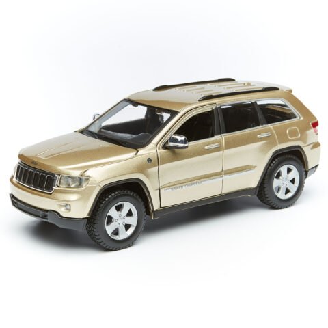Maisto 1:24 Jeep diecast model araba