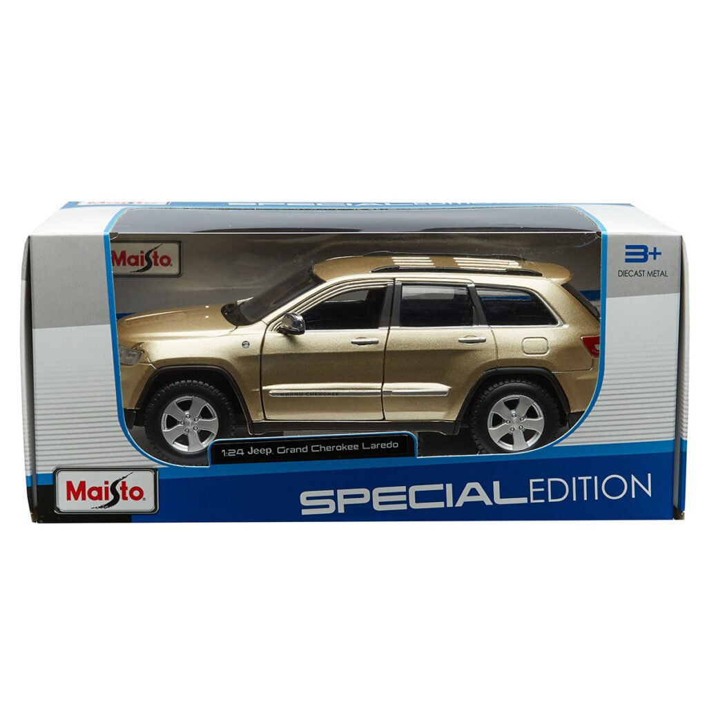 Maisto 1:24 Jeep diecast model araba